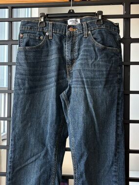 Levi's Men's Mid-Dark Blue Straight Jeans